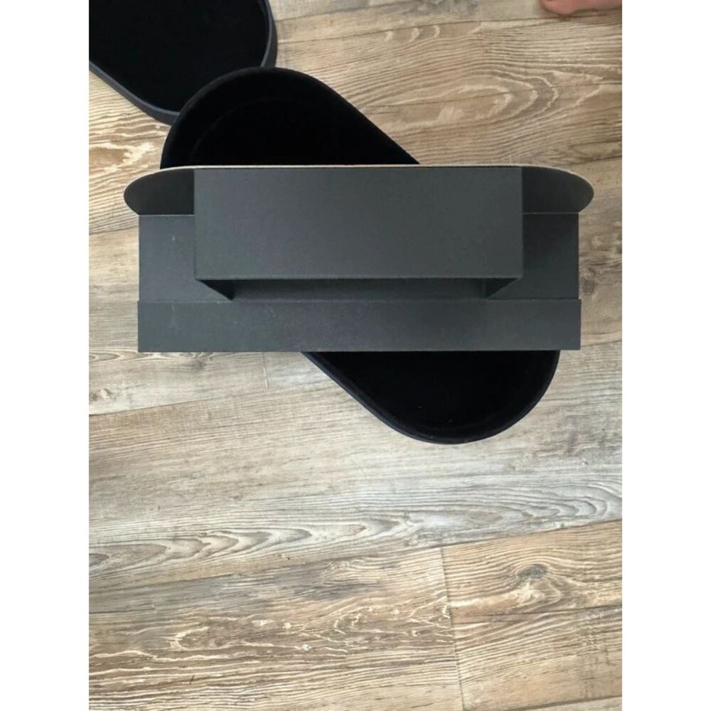 Dyson storage case - Picture 8 of 8